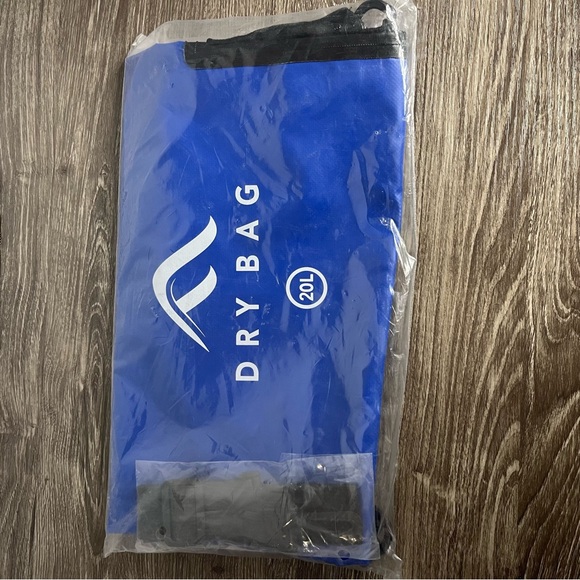 Acrodo Waterproof Dry Bag 20L Dark Blue NEW Beach Hiking Camping Boating - Picture 4 of 8